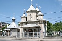 Biserica „Sfinții Apostoli Petru şi Pavel“ - Viile Fabric