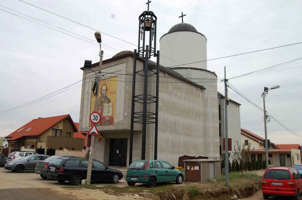 Biserica „Sfantul Ierarh Nicolae“ - Zona Soarelui Sud