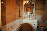 Inchiriez apartament 3 camere zona Medicina