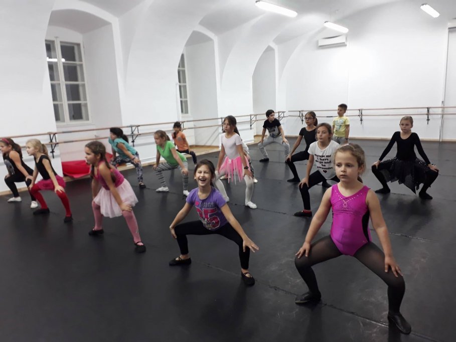 Dublu eveniment la Scoala de Arte Timisoara