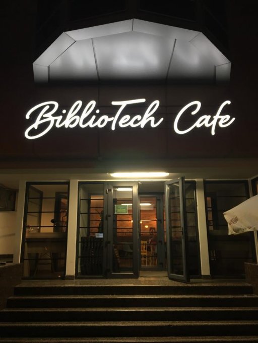 BiblioTech Cafe