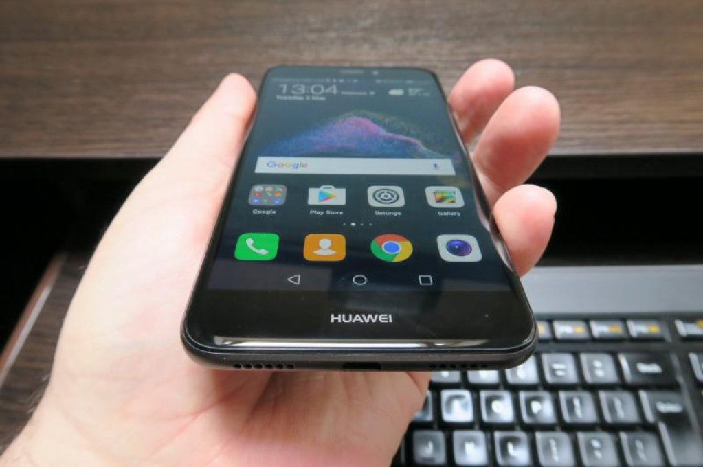 Schimb display sau sticla spate -Huawei ,Samsung ,Asus ,Iphone ,Honor