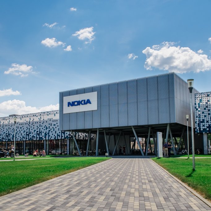 Nokia România deschide oficial vineri 28 septembrie la Timișoara, Nokia România Garage, un spațiu inedit destinat cercetării și inovării