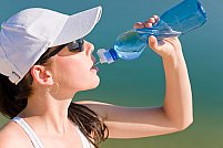 Care sunt beneficiile apei alcaline?