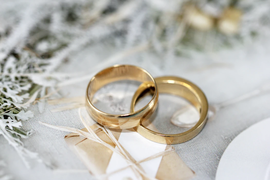Cum alegi verighetele de aur pentru nuntă