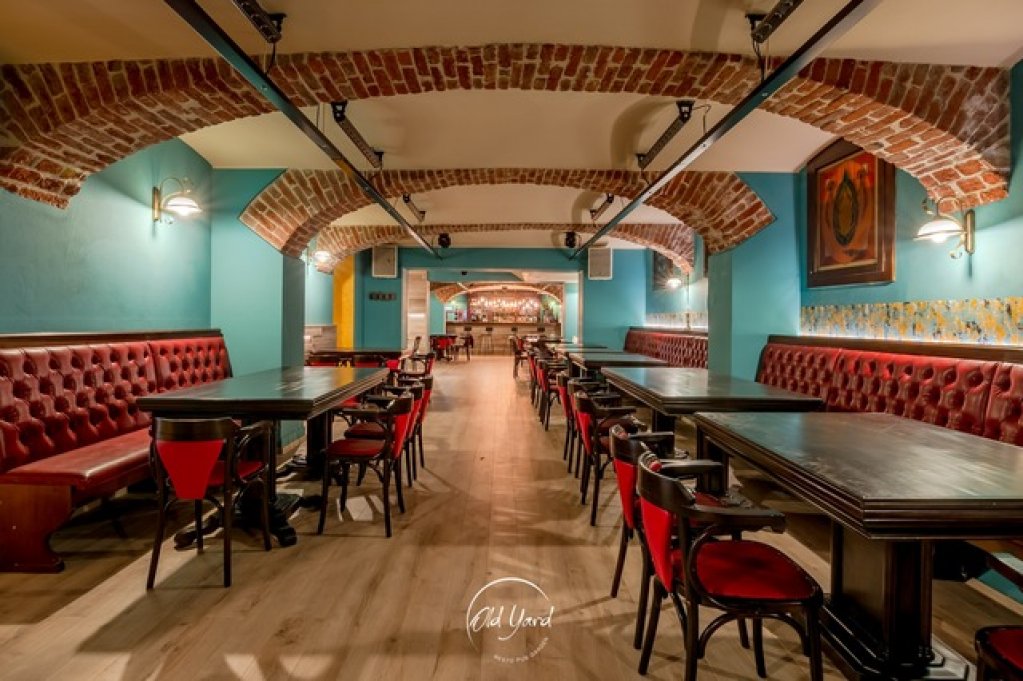 Old Yard Pub