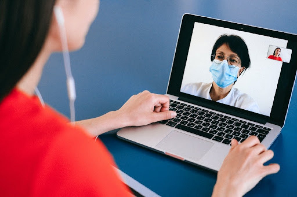 5 beneficii ale consultațiilor medicale online