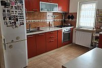 proprietar inchiriez apartament 2 camere in Soarelui