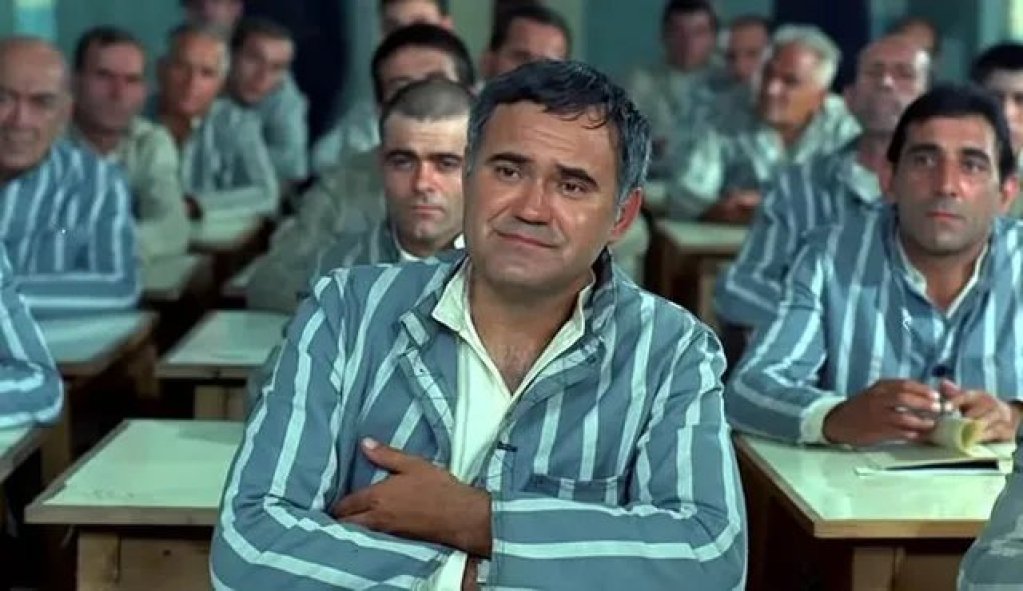 B.D. intră în acțiune