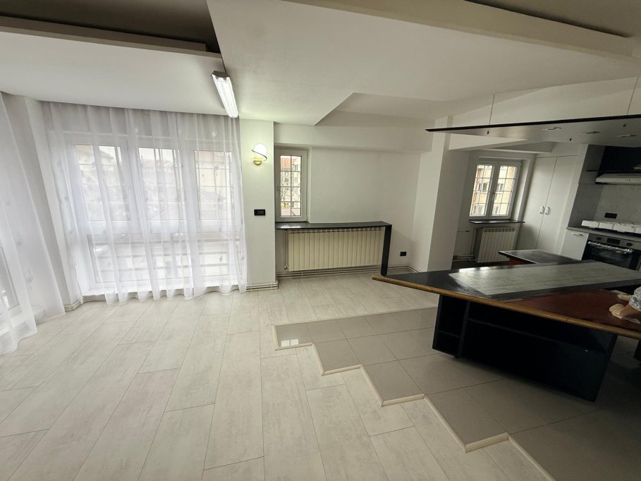 Proprietar, ofer spre inchiriere apartament cu 2 camere in Timisoara