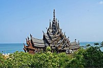 La pas prin Thailanda