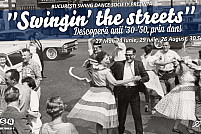 Swingin' the streets!